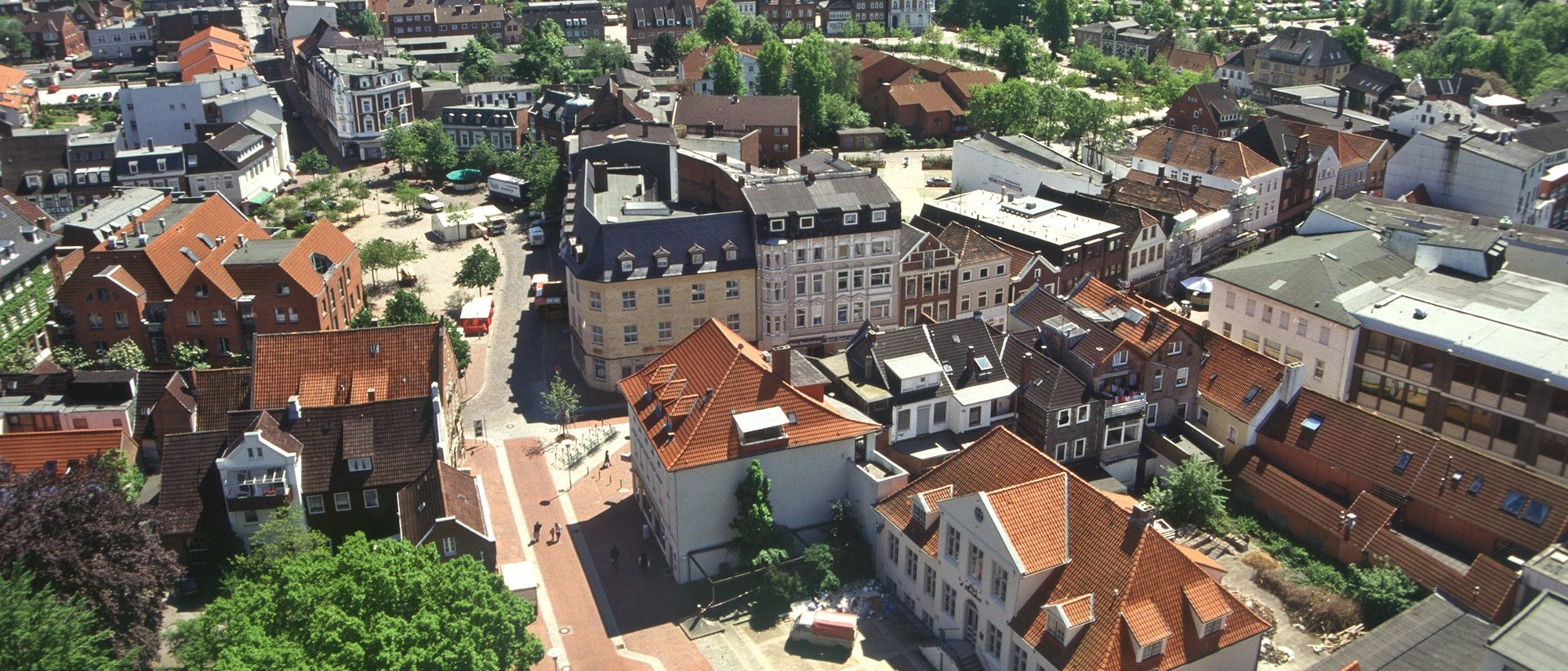 Die Stadt Itzehoe aus der Vogelperspektive.